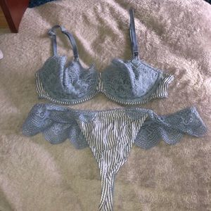 super cute Victoria secret set.